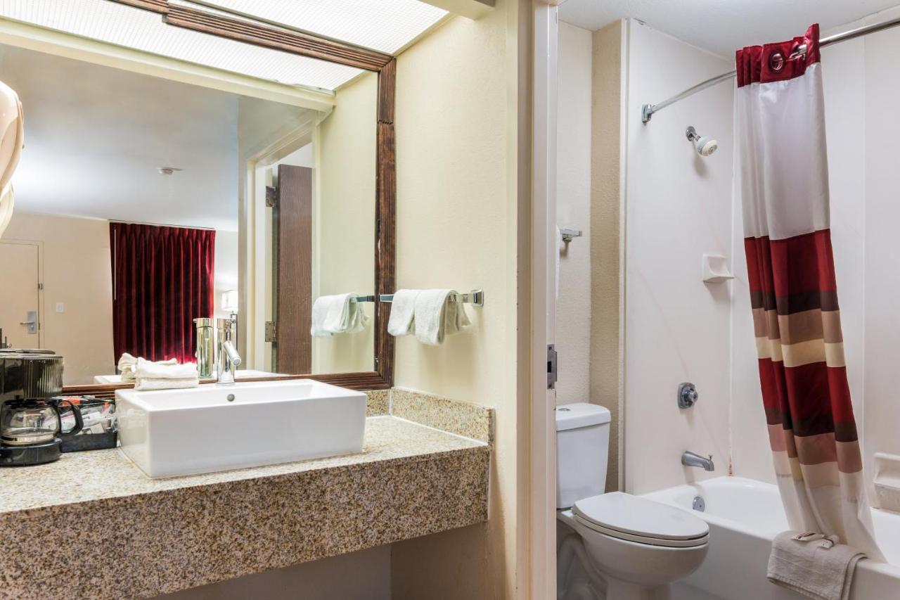 Red Roof Inn Texarkana Extérieur photo